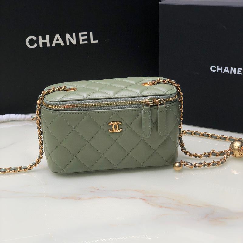 Chanel Chain Package AP2303 Sheepskin Golden Ball Light Green